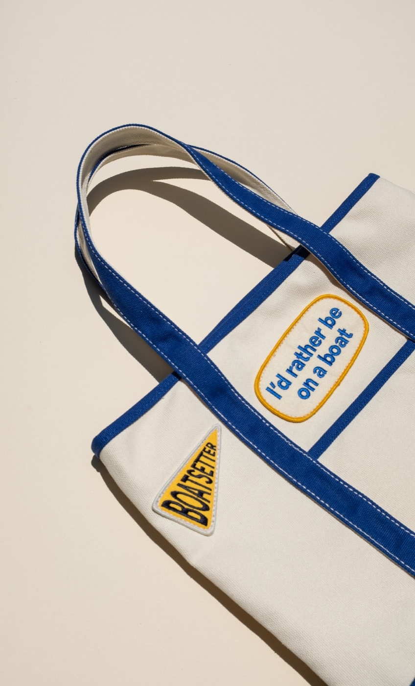 Company Retreat Merch and Event Kits: What to Include