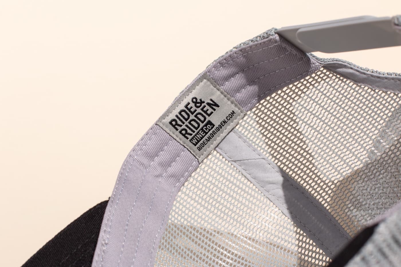 Ride & Ridden Mesh detail